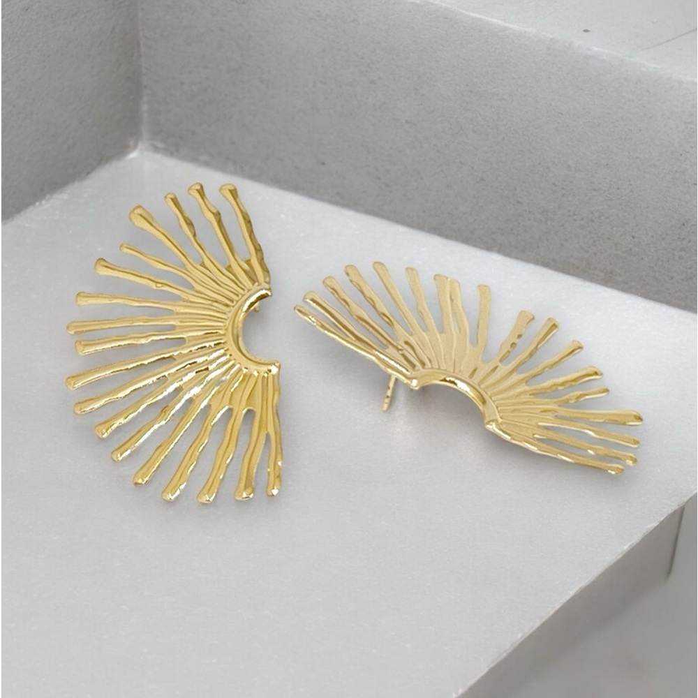 Gold Filled Fan Stud Earrings - Picture 2 of 4
